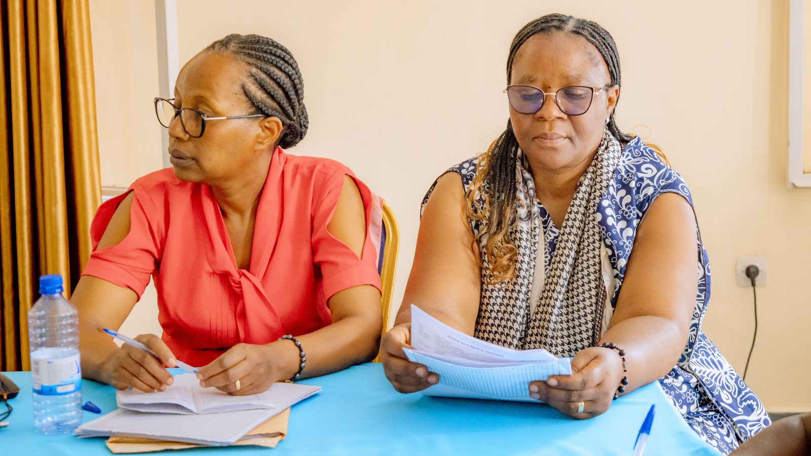 Bamwe mu bahuguye abagiye kujya bafasha ingo mu guteganya imbyaro mu buryo bwa kamere