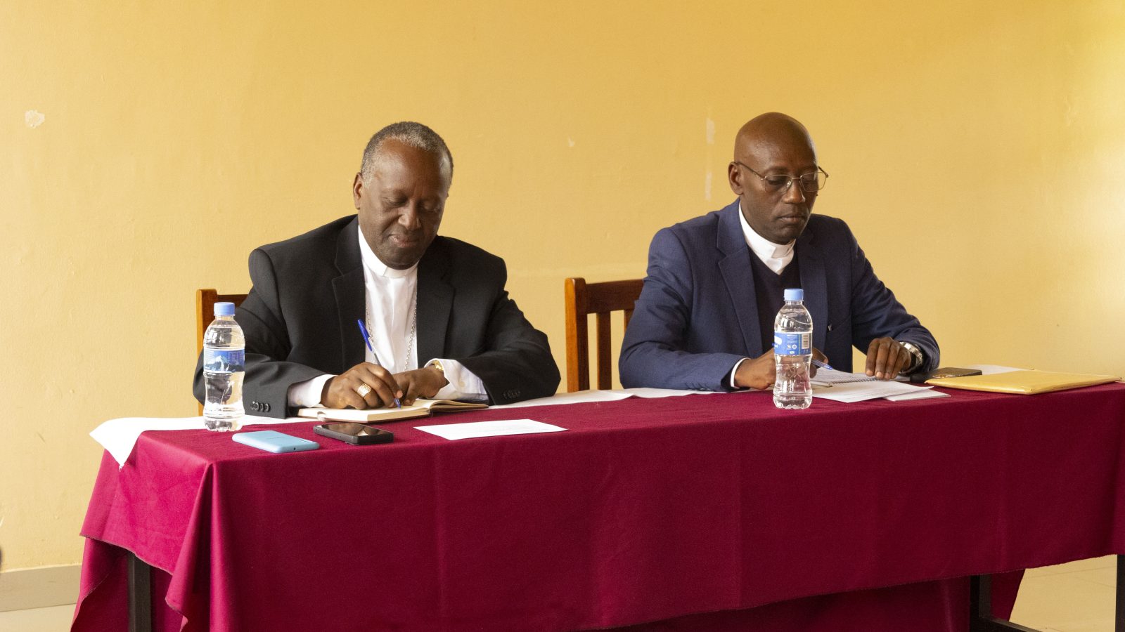 Musenyeri Jean Bosco Ntagungira na Musenyeri Rwakabayiza Dieudonné, Umunyamabanga mushya wa SNEC