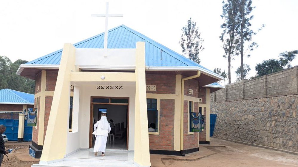 Chapelle y'Urugo rushya rw'Ababikira b"akana Yezu nayo yahawe umugisha
