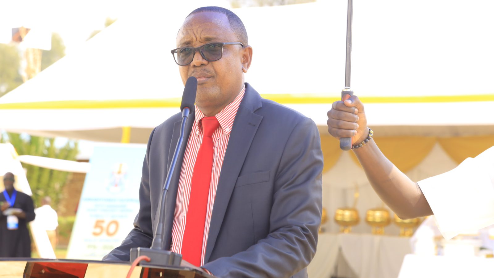 Gakuba Christian, uhagarariye ababyeyi barere mu Iseminari Nto ya Ndera, yasabye Abaseminari bato gukurikiza urugero rwa Myr Andereya na padiri Rugasira bakimana u Rwanda