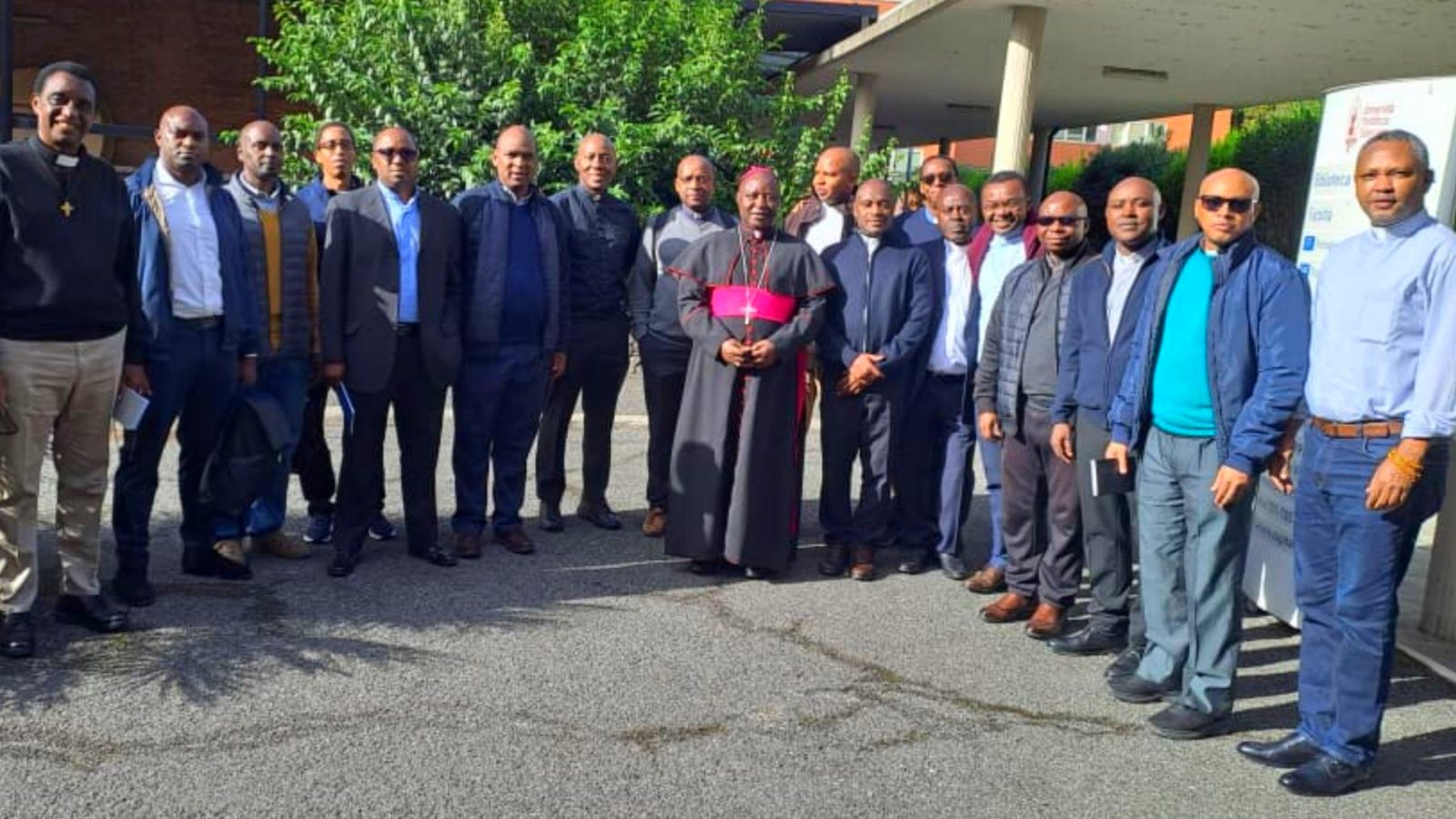 Umwepiskopi wa Kabgayi yahuye n'abapadiri b'iyi Diyosezi bakorera ubutumwa I Burayi no muri Amerika