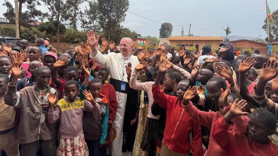 Mu Burundi hadutse umupadiri utemewe wigisha yitwaje Bikira Mariya Nyina wa Jambo
