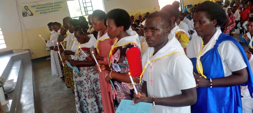 Abakateshiste bagaragaje ikibazo cy'ababyeyi bakerereza abana ntibahererwe amasakaramentu igihe