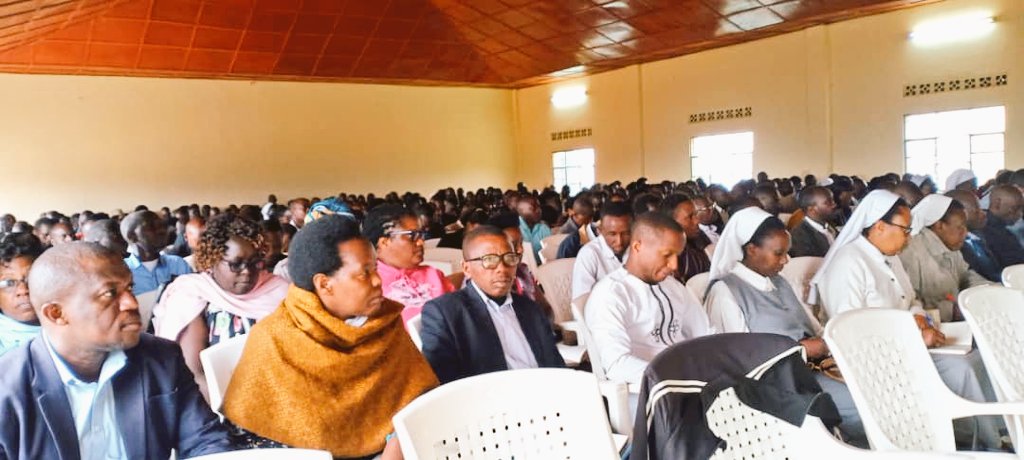 Amashuri Gatolika yahawe urubuga rwo gutanga ibitekerezo ku mirongo migari y'uburezi Gatolika