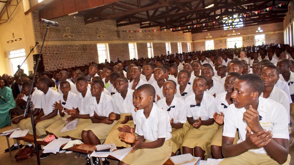 Paruwasi ya Cyangugu yahimbaje umunsi mukuru wo gusoza icyumweru cy'uburezi gatolika