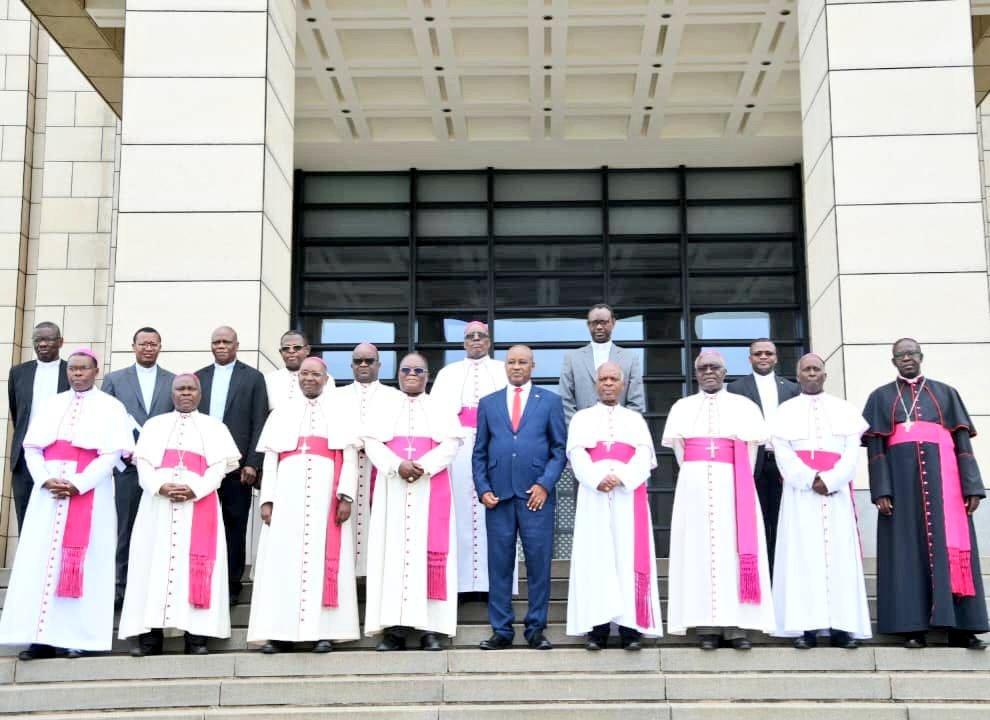 Abepiskopi bahagarariye ACEAC bakiriwe kwa NTARE RUSHATSI