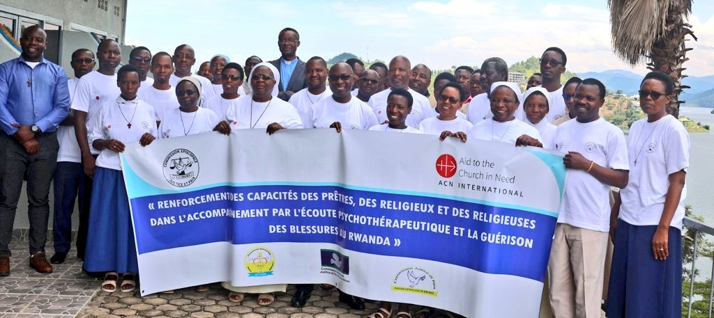 Kibuye:Abapadiri n'Abihayimana barashishikarizwa kugira umujyanama wa Roho