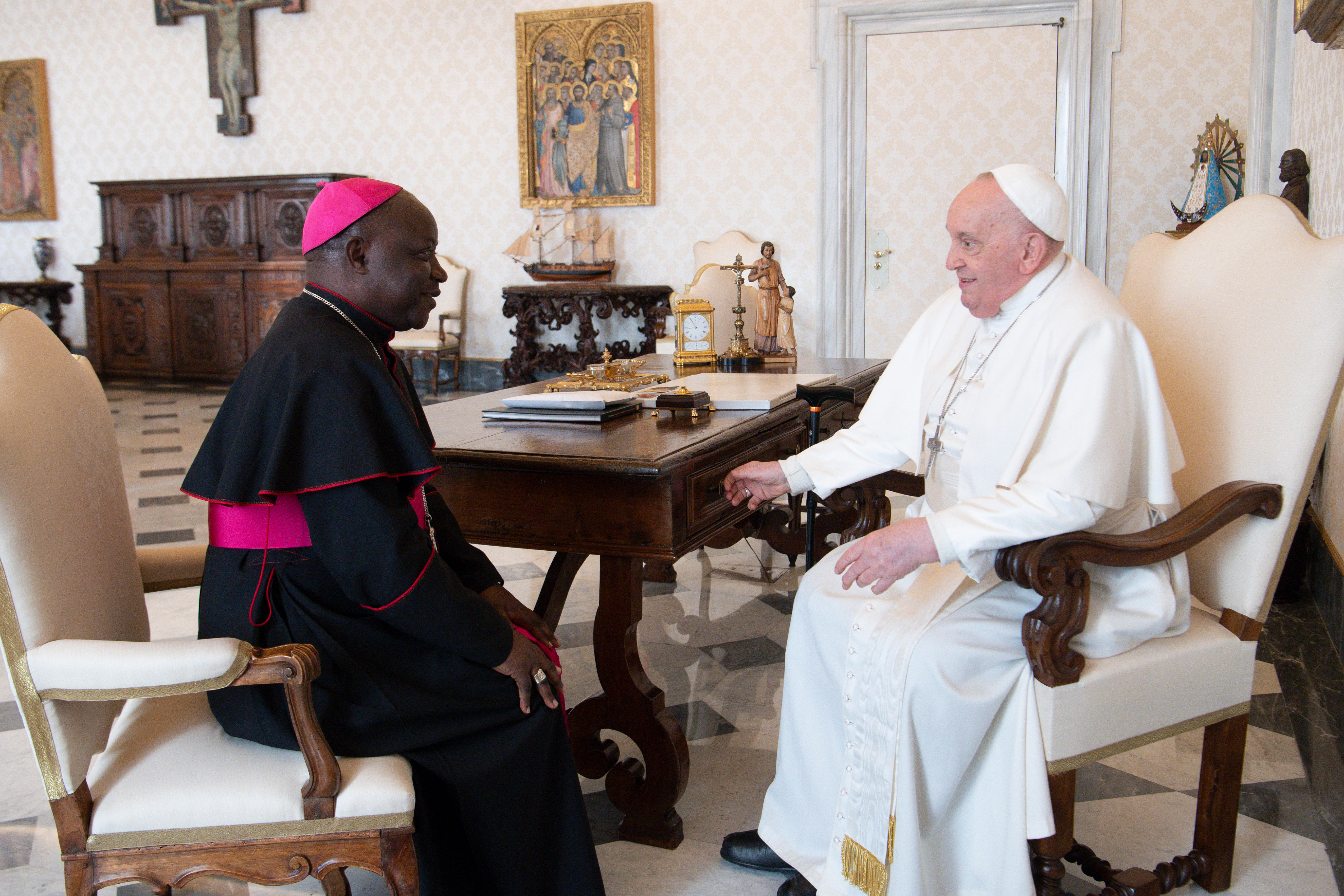 Papa Fransisiko yakiriye Musenyeri Balthazar i Vatikani