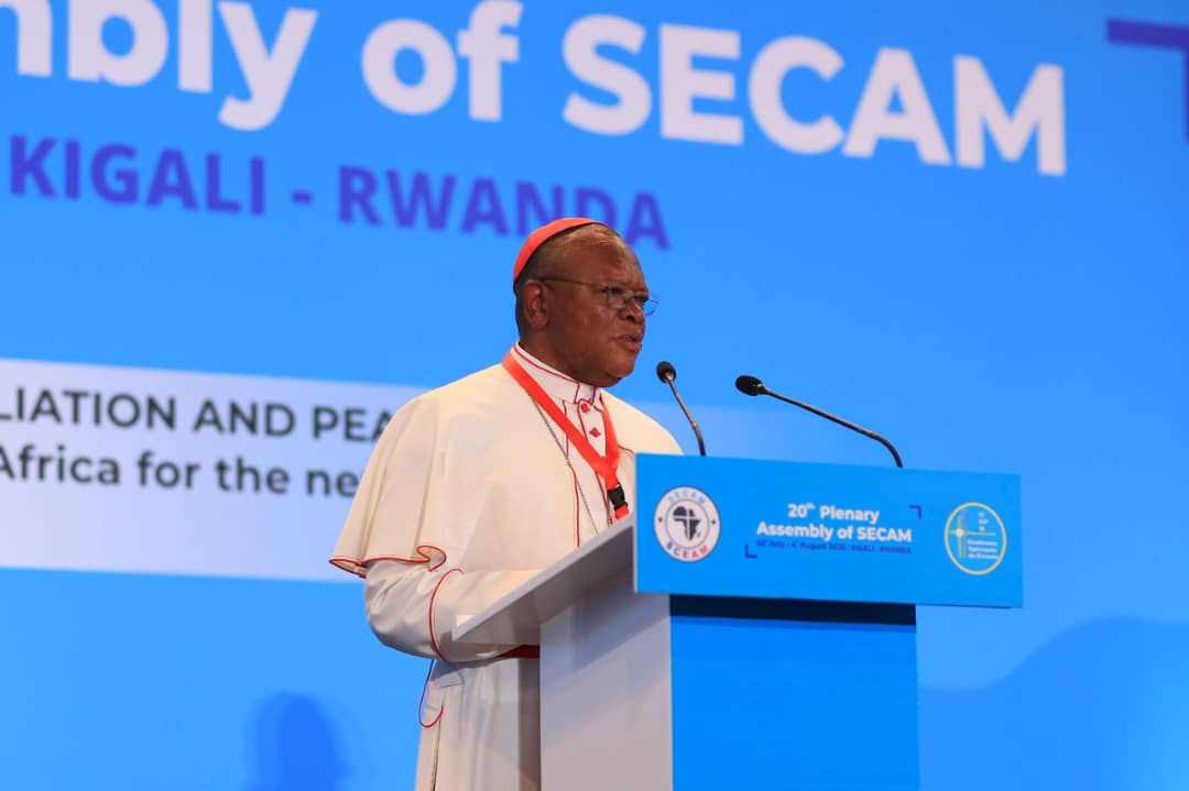 Kardinali Ambongo yashimye u Rwanda