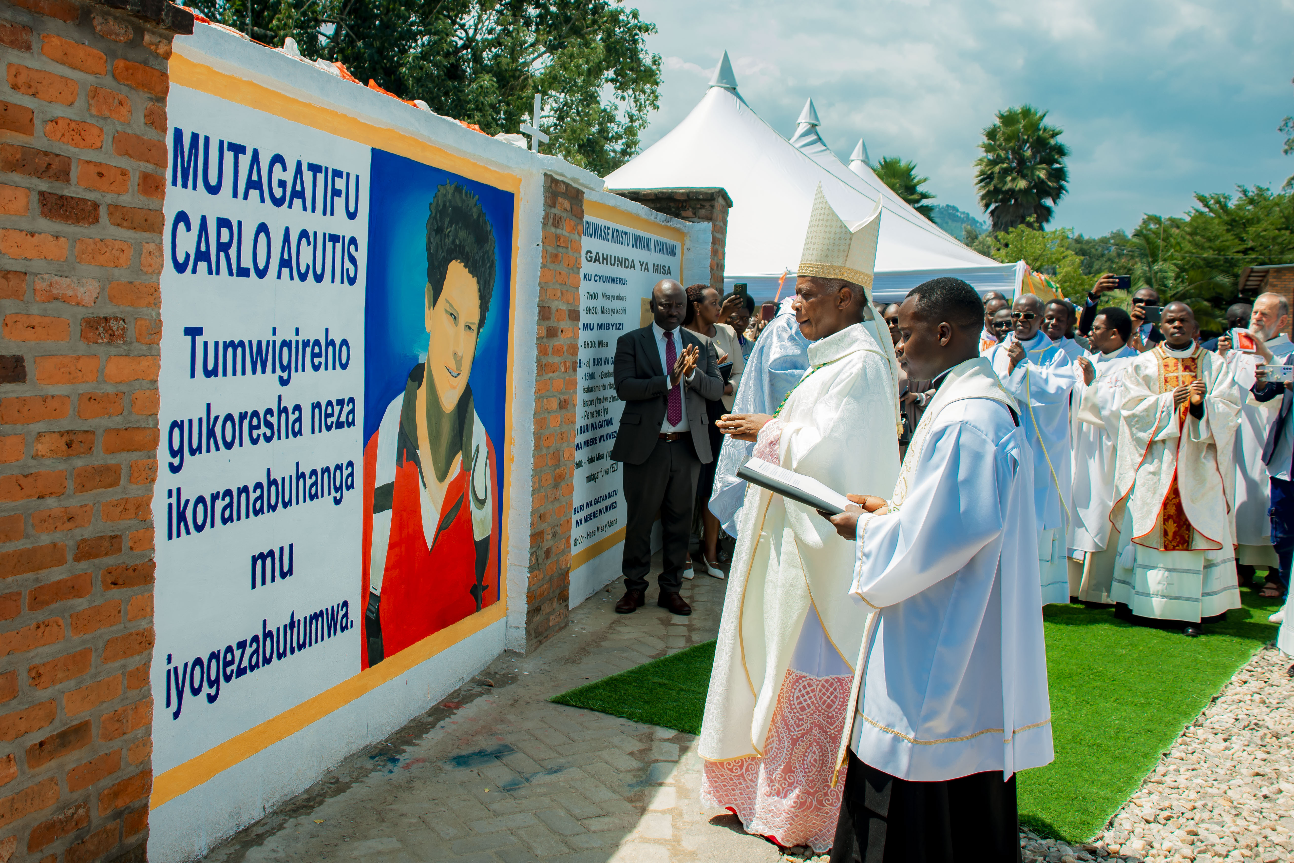 Diyosezi ya Ruhengeri yamurikiye urubyiruko urwibutso rwa Carlo ACUTIS irusaba kumwigiraho gukoresha neza itumanaho
