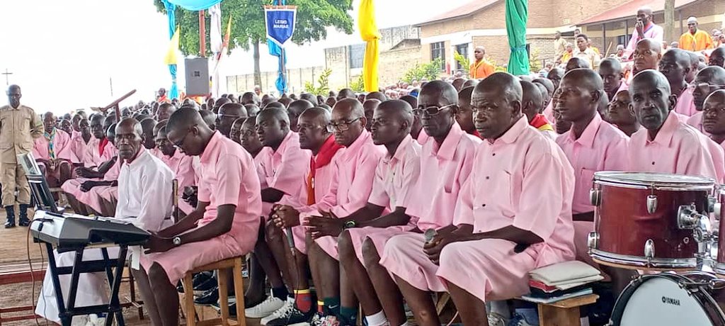 Mpuzamakorali y'Igororero rya Huye niyo yaririmbye Misa. Iri gororero ririmo amakorali atanu