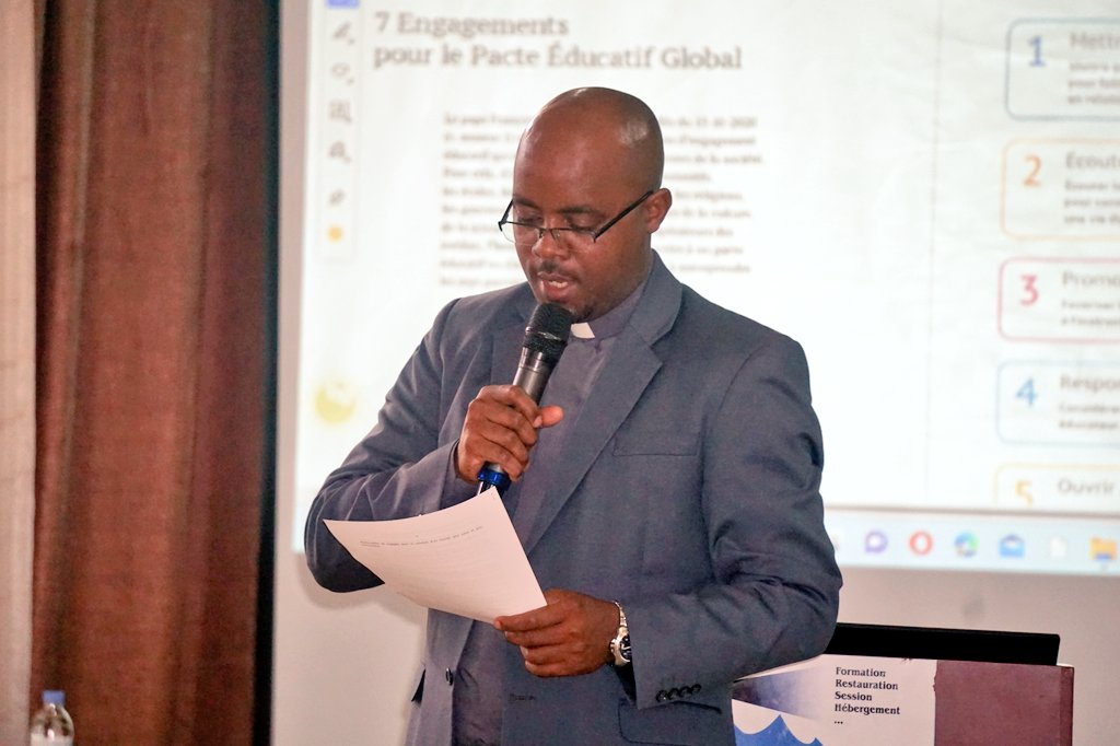 Kiliziya mu Rwanda yahagurukiye gushyira mu bikorwa urunana rwa Papa rw'uburezi