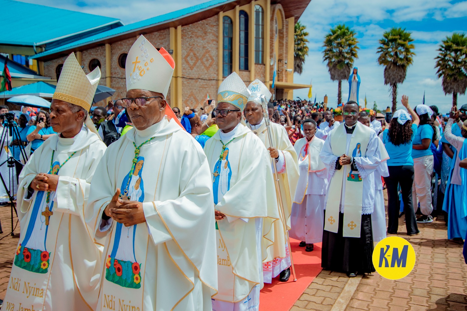 Abanyamahanga bifatanyije na Kiliziya mu Rwanda guhimbaza Isabukuru y'Amabonekerwa ya Kibeho