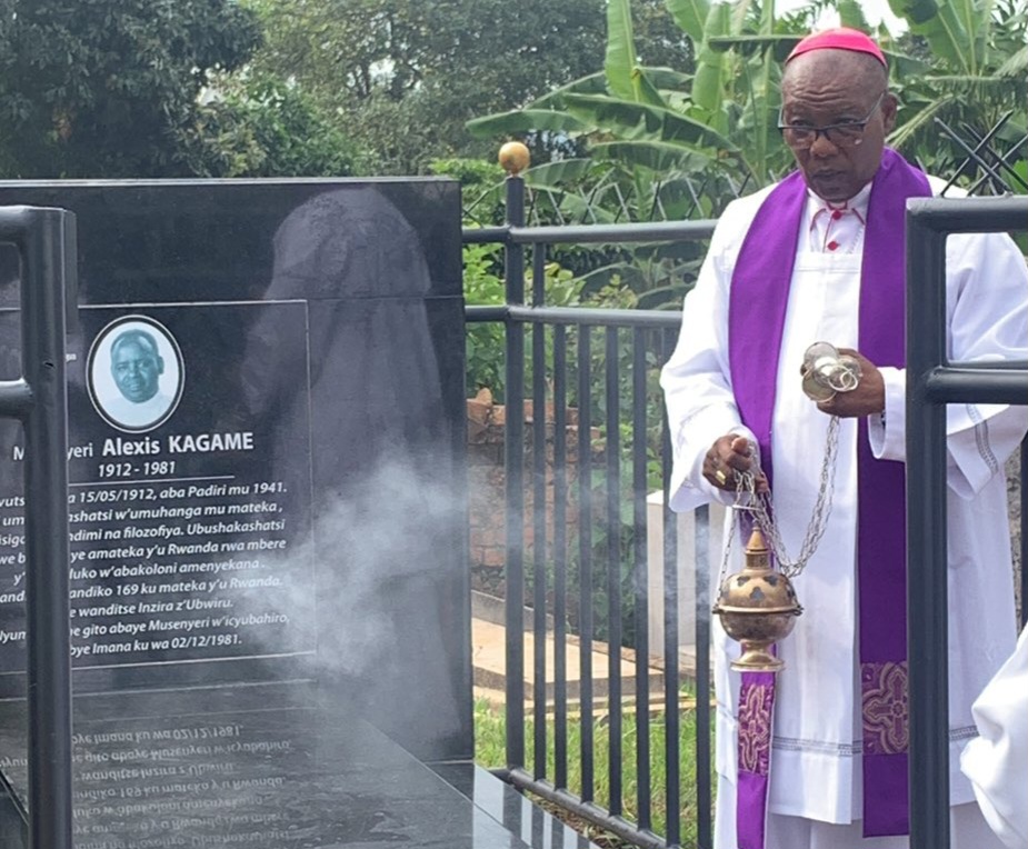 Myr Filipo Rukamba yavuze ku nshamake y'ubuzima bwa Myr Alexis Kagame wanamwigishije