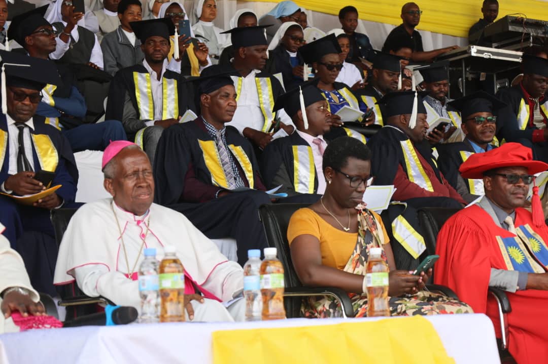 Myr Smaragde Mbonyintege yashimiwe imyaka 17 yamaze ari umuyobozi mukuru wa ICK