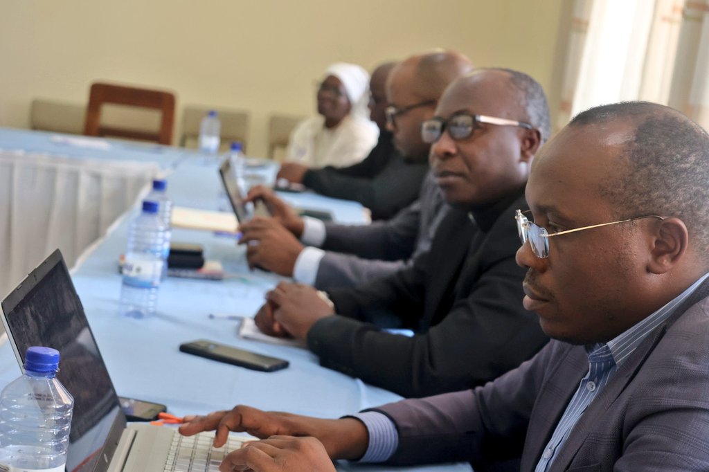 Biyemeje gukomeza kubaka ubufatanye muri Komisiyo na Serivisi zitandukanye