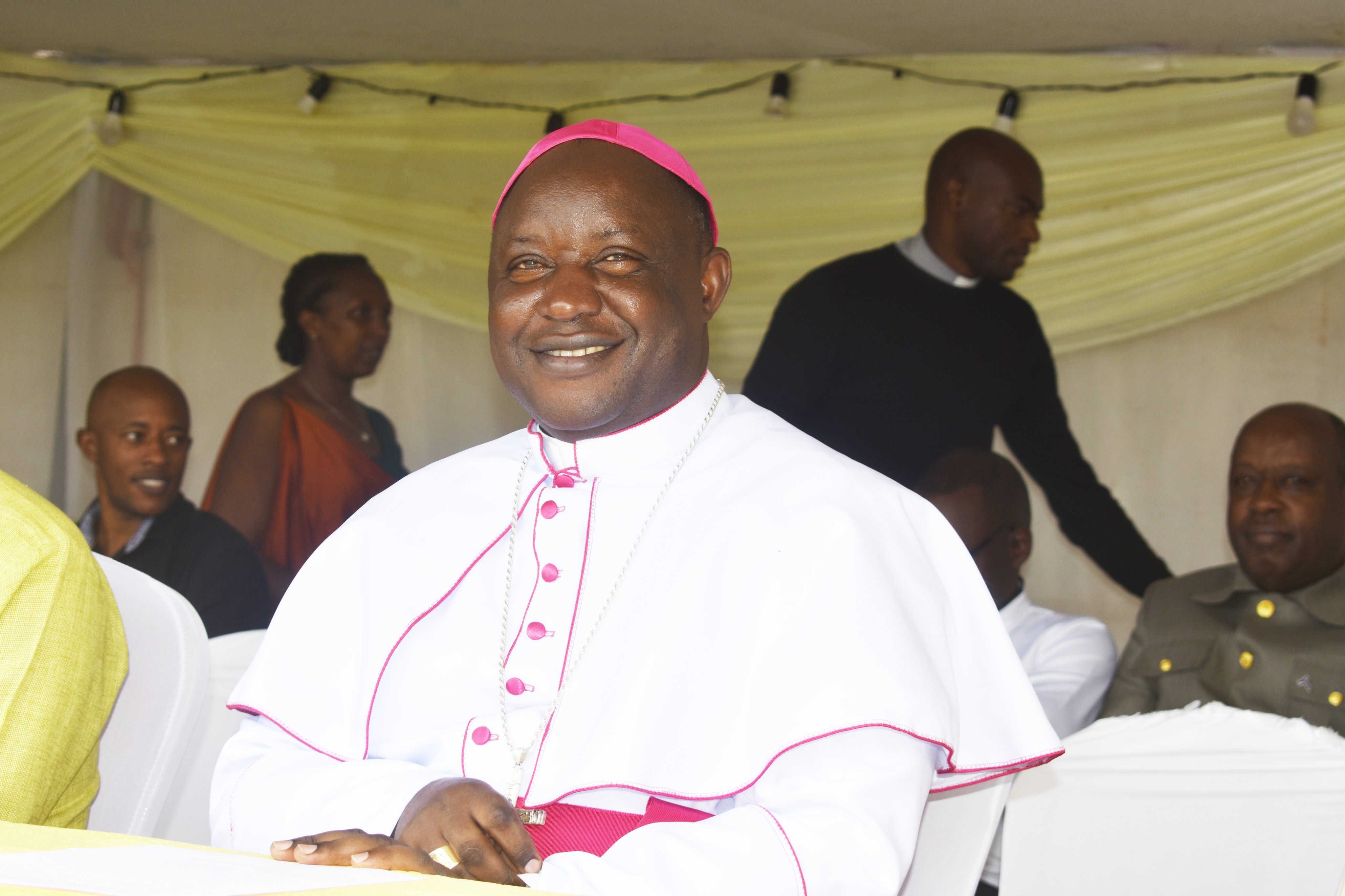 Myr Balthazar yahimbaje bwa mbere ibirori  by'umunsi w'umurimo hamwe n'abakozi ba Kabgayi