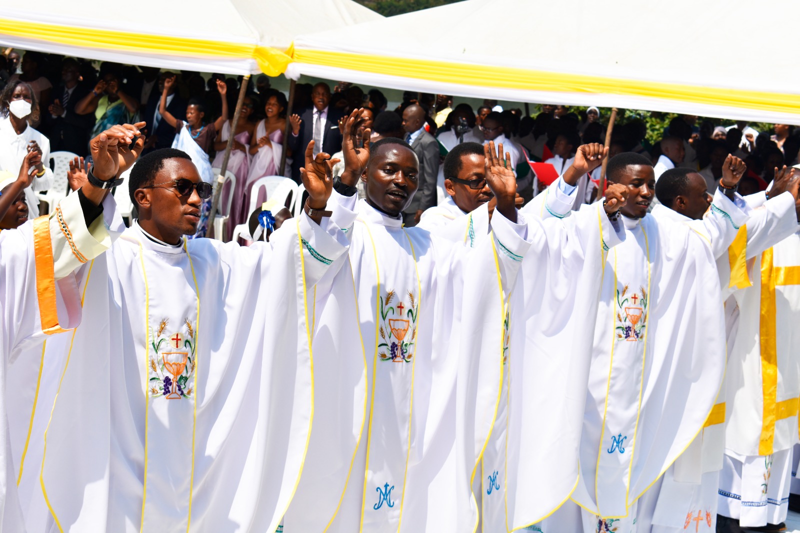 Nyundo ikomeje kunguka Abapadiri