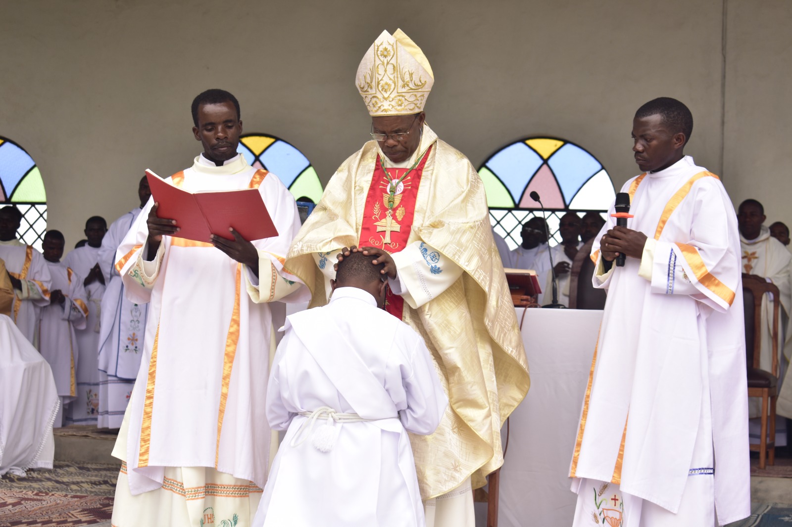 Paruwasi Crête Congo-Nil yibarutse abapadiri babiri n’Umwepiskopi mu myaka ibiri