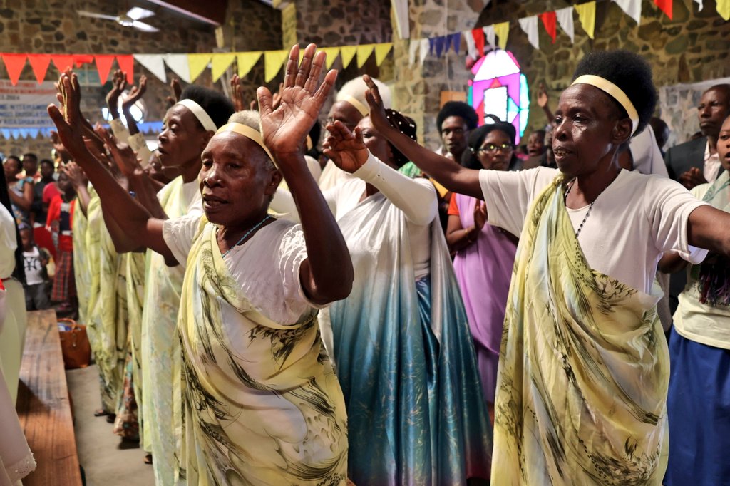 Bishimiye guhimbaza Mutagatifu Petero paruwasi yabo yisunze