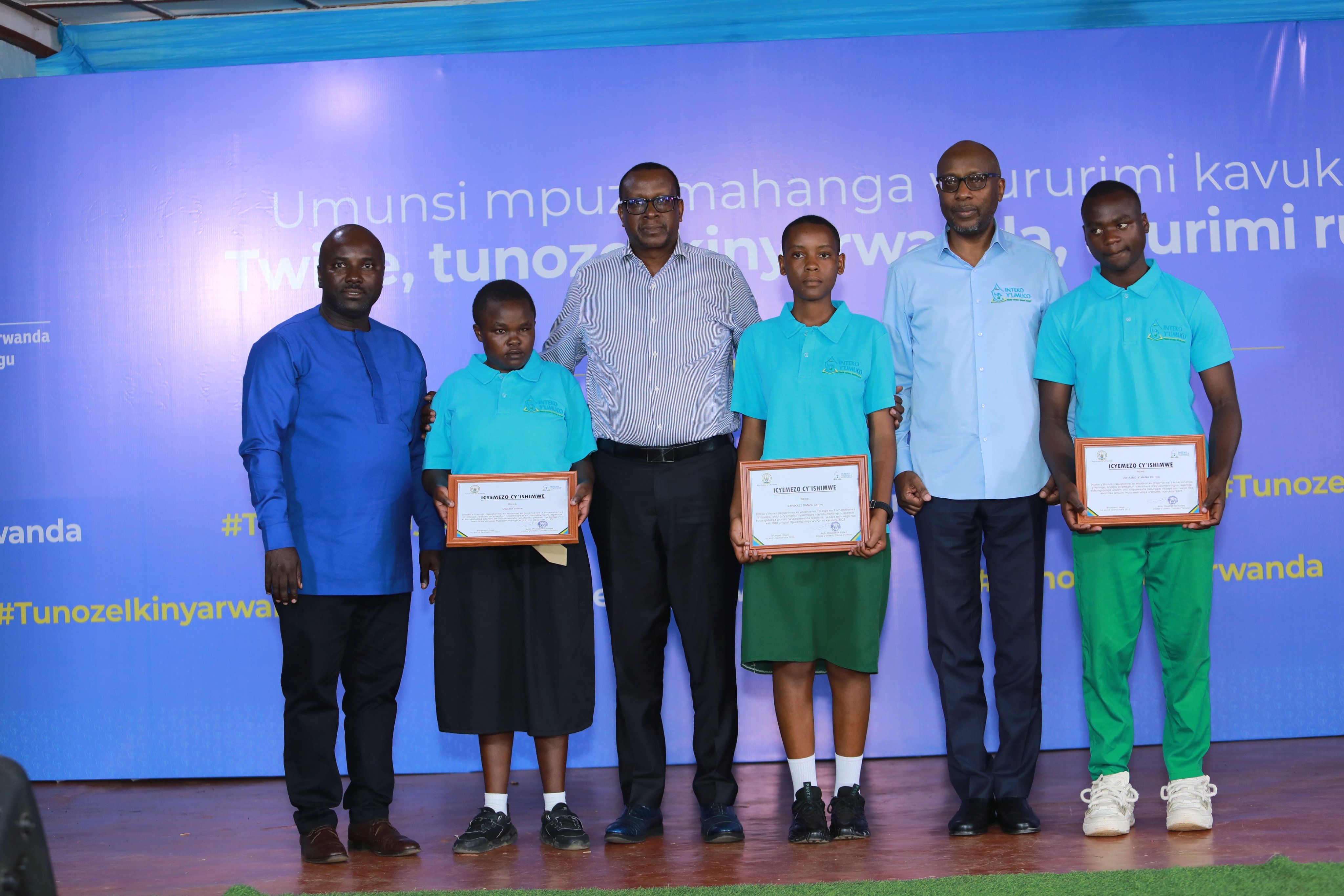 Kuvuga nabi ikinyarwanda si ubusirimu
