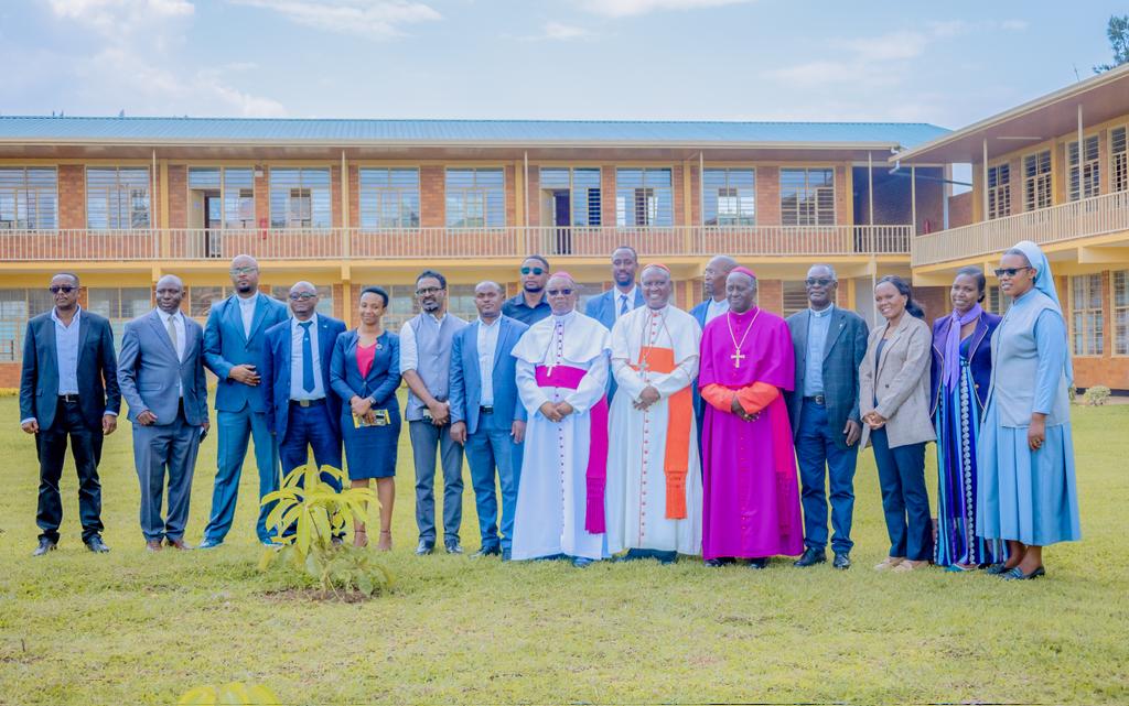 Myr Filipo Rukamba watangije CUR yitabiriye uyu muhango
