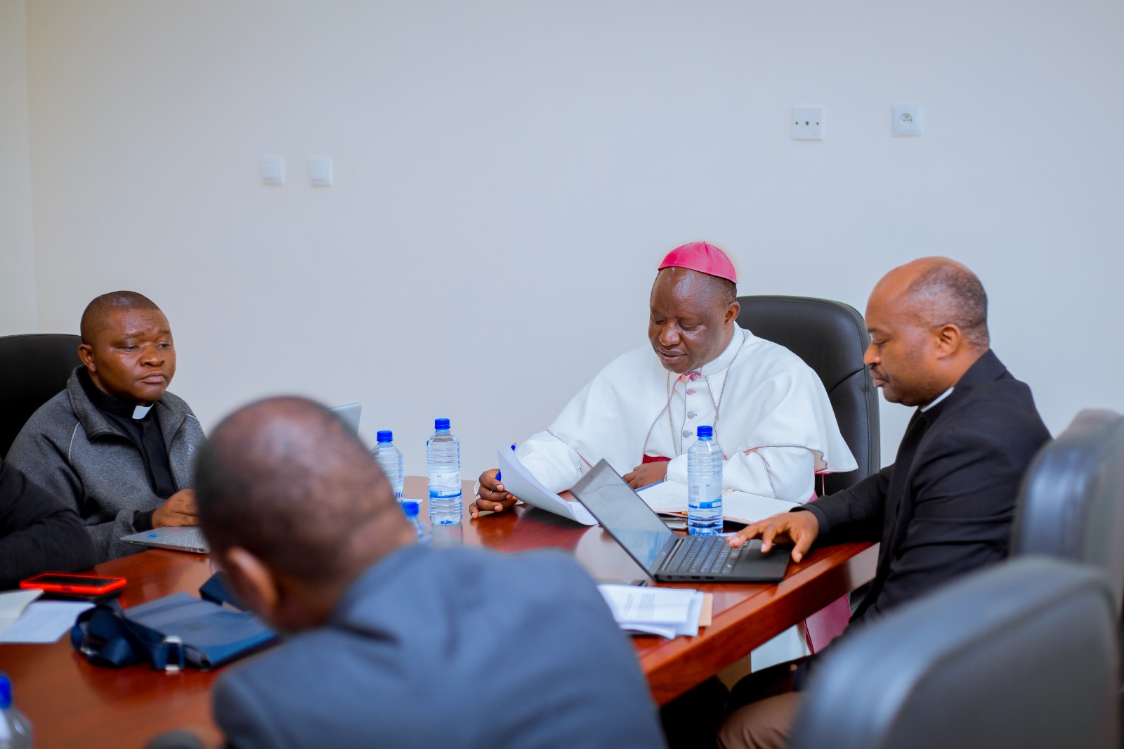 Myr Balthazar Ntivuguruzwa ni we wayoboye Inama
