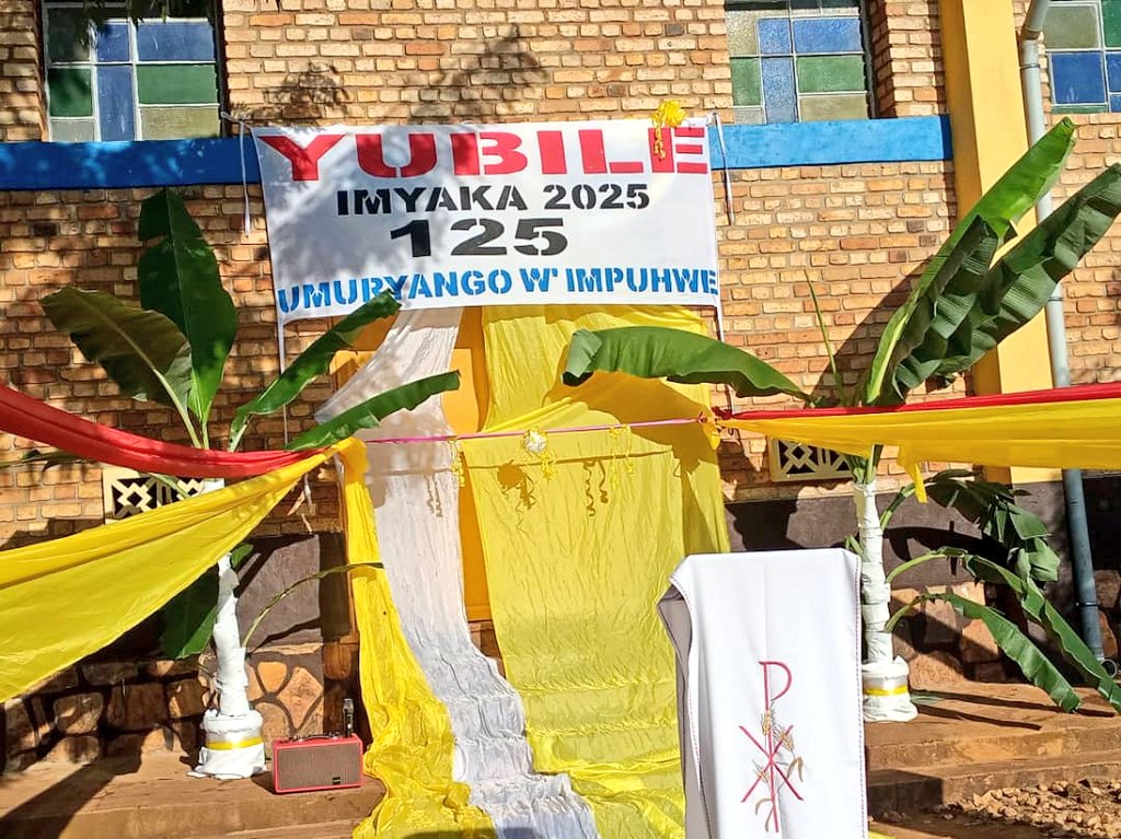 Save irembo ry'Ivanjili yafunguweho umuryango w'Impuhwe