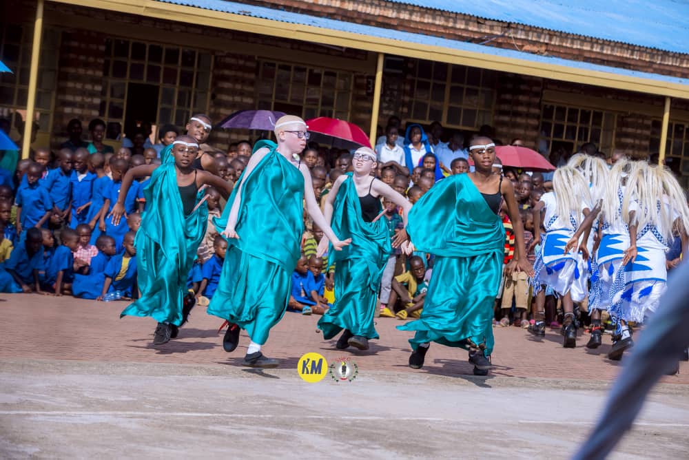 Iri shuri ryubatswe ku nkunga y'Abanyapolonye