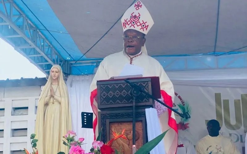 Karidinali Ambongo yaburiye RDC, avuga ko igihugu kiri mu bihe bikomeye
