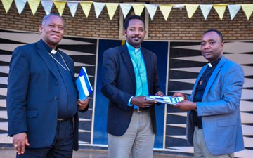 Ikiganiro Kinyamateka yagiranye na Padiri Alexis Ndagijimana Umunyamabanga mushya wa Komisiyo y’urubyiruko