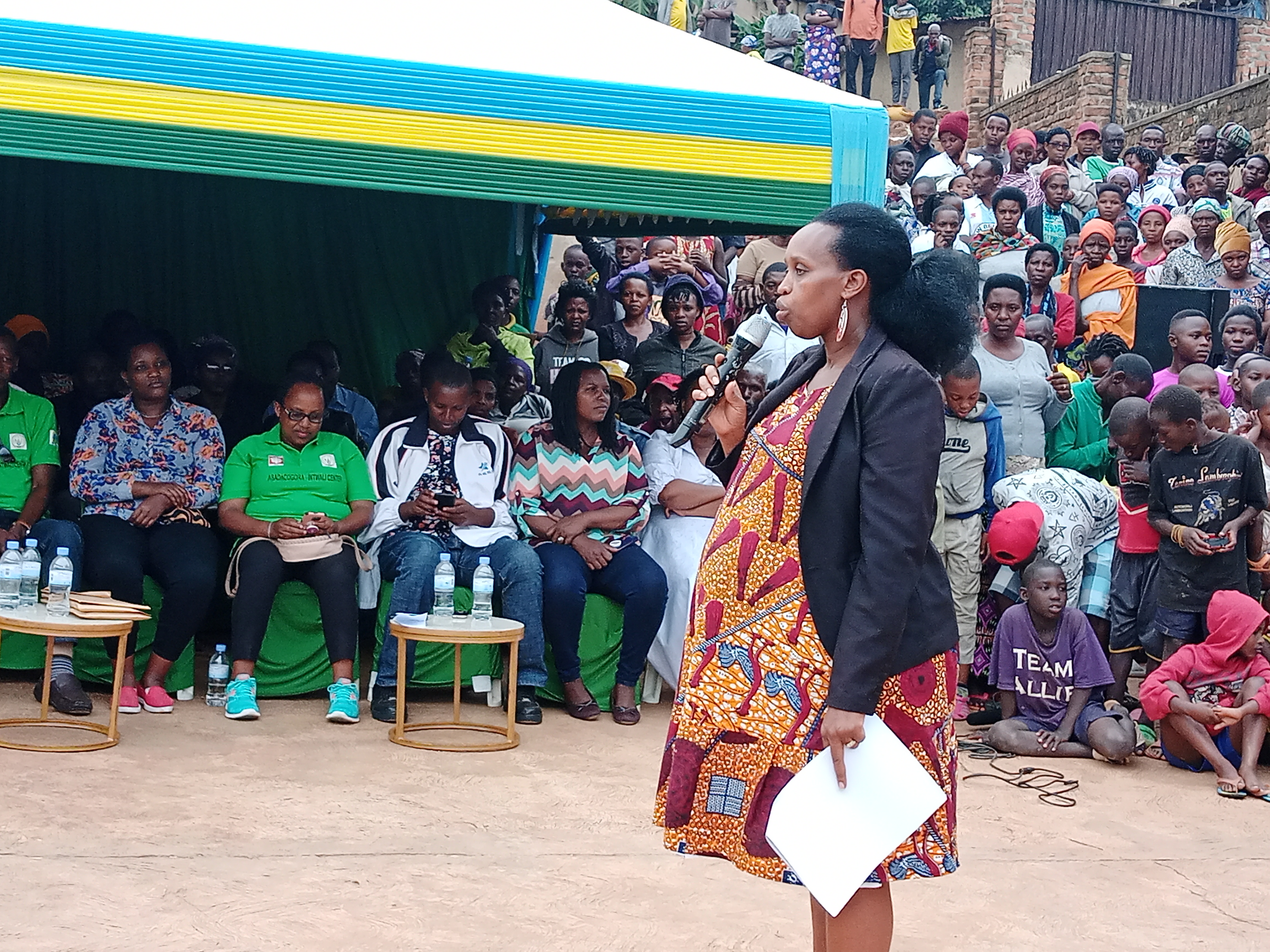 Caritas ya Arkidiyosezi ya Kigali iributsa ababyeyi ko kubyara abo bashoboye kurera birinda abana kujya mu buzererezi