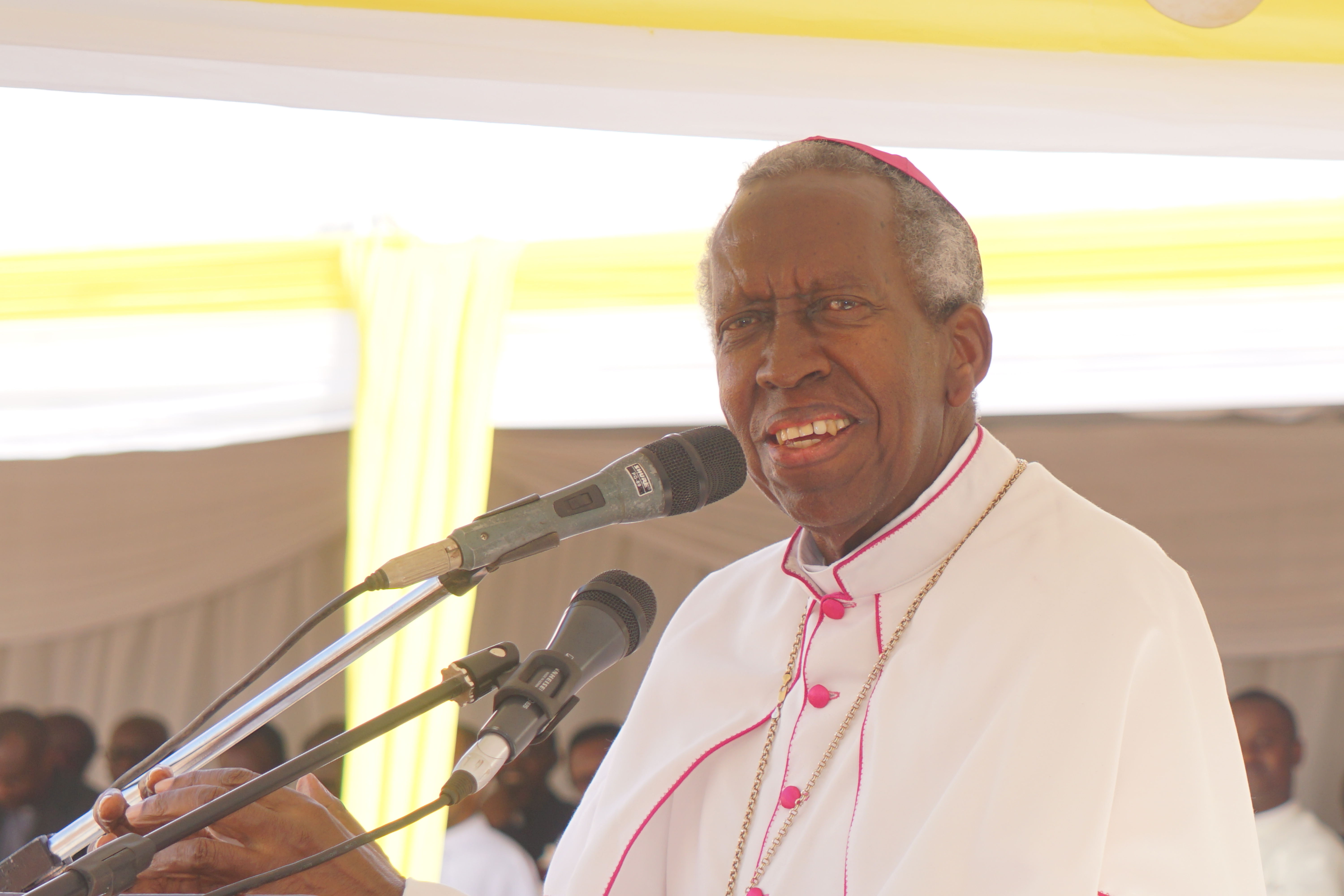 Myr Smaragde yavuze icyatumye Paruwasi ya Kamonyi yibaruka abapadiri 3 icyarimwe.