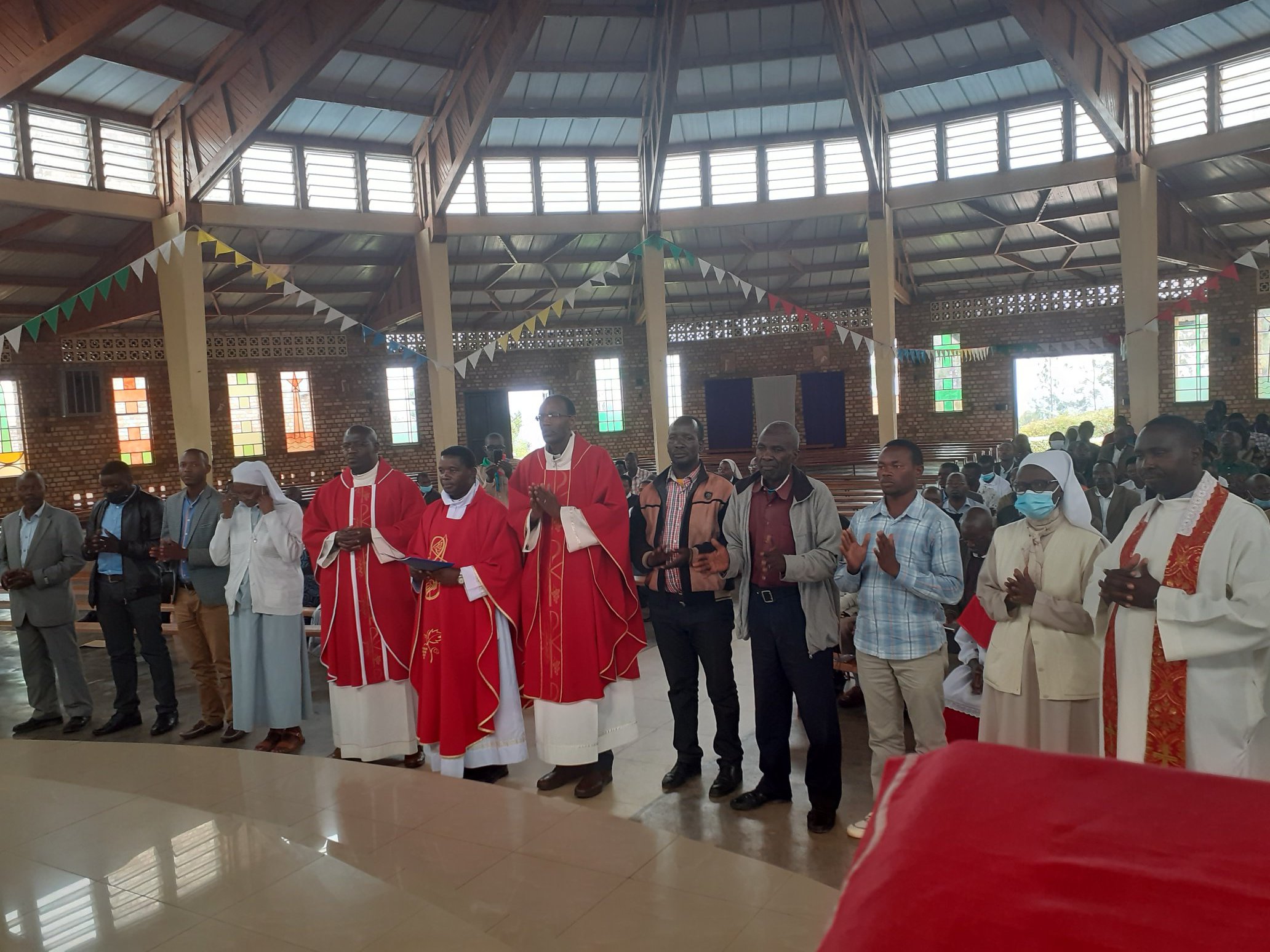 Diyosezi ya Gikongoro yasoje ku rwego rwa Diyosezi urugendo rwa Sinodi ku bwuzuzanye mu Butumwa
