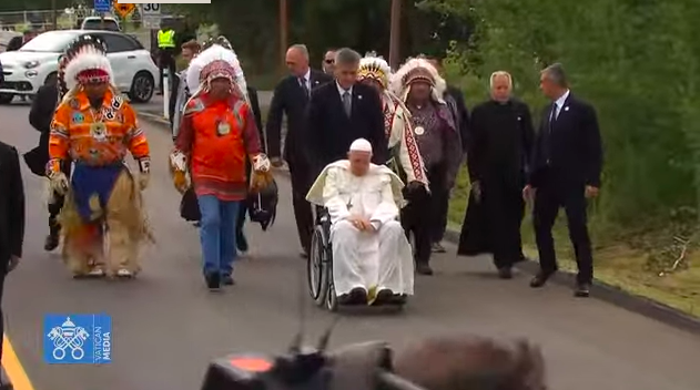 Papa Fransisiko ababaye yasabye imbabazi ba kavukire bo muri Canada
