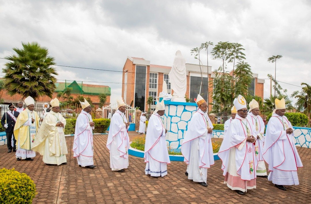 Abepiskopi 14 bo mu Rwanda no mu Burundi bitabiriye Yubile I Butare