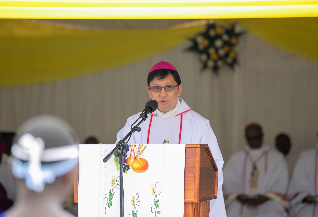 Myr Arnaldo Catalan, Intumwa ya Papa Mu Rwanda yashyikirije Myr Filipo ubutumwa bwa Papa Fransisiko