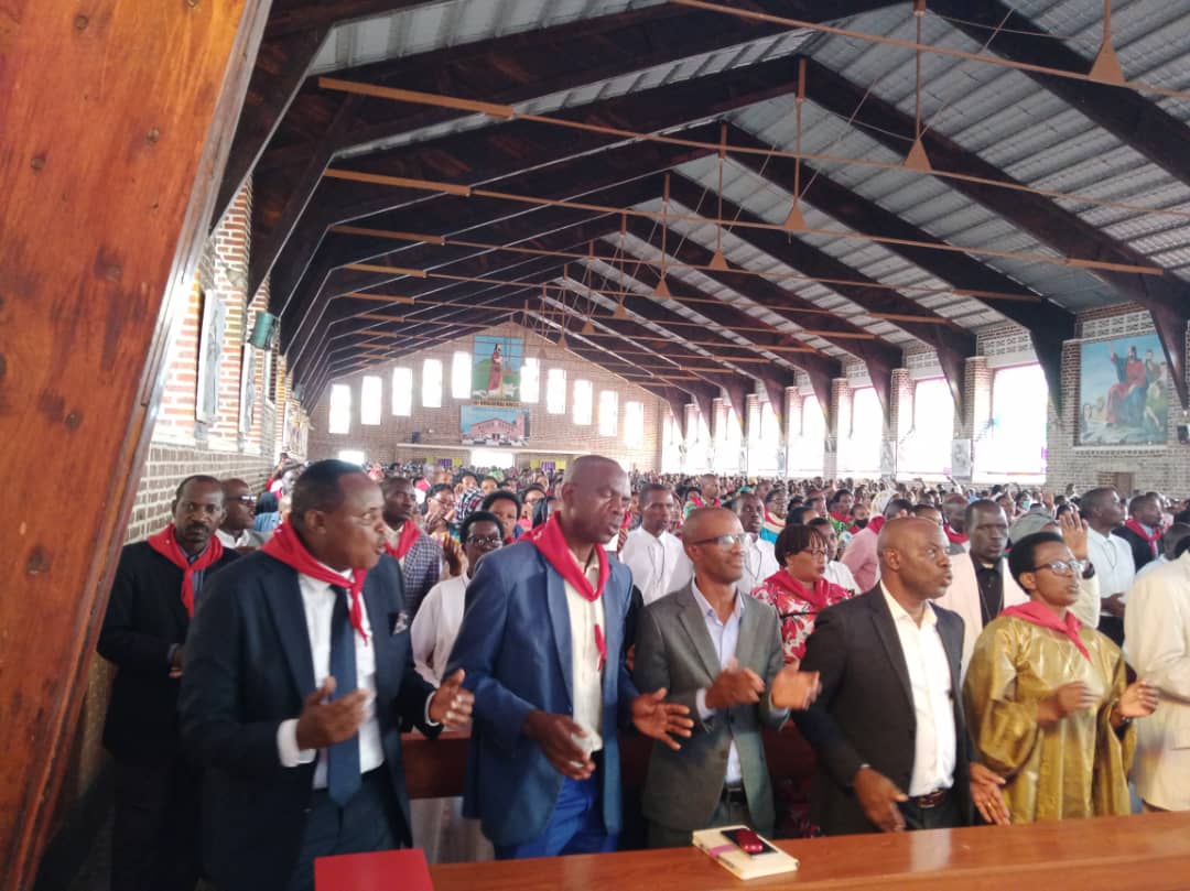 Diyosezi ya Nyundo yatangije urugendo rwa Yubile y’imyaka 50 y’ivugururwa muri Roho Mutagatifu
