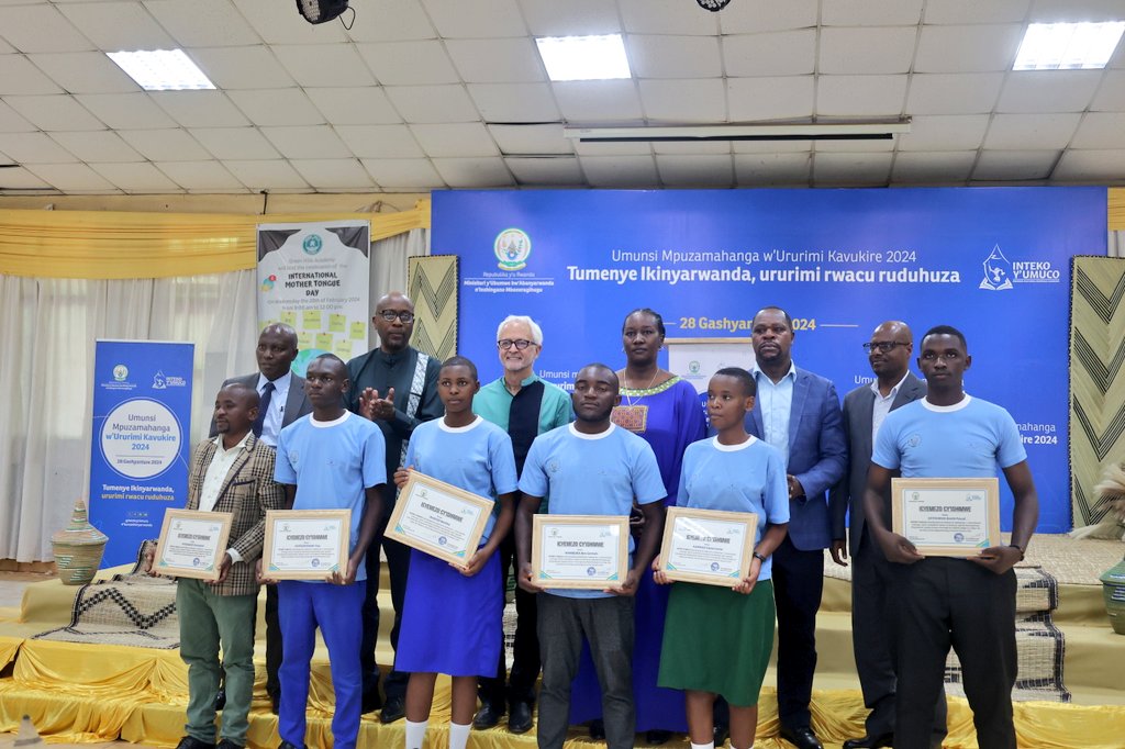 Muri ibi birori kandi, hahembwe abanyeshuri bo mu byiciro binyuranye (amashuri abanza, ayisumbuye, amakuru na kaminuza) bahize abandi mu bihangano byo gukoresha ururimi rw'Ikinyarwanda neza