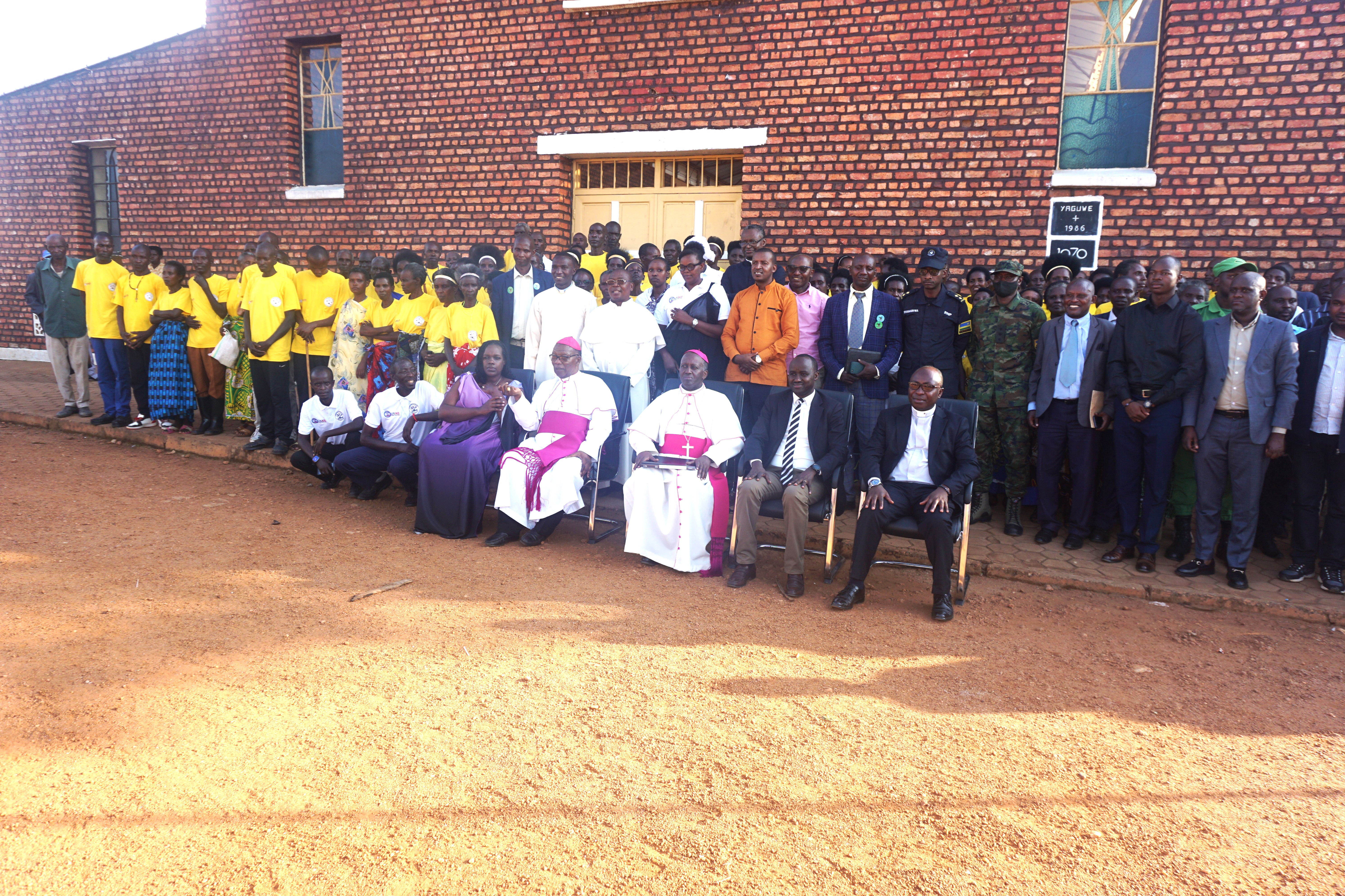 Butare: Abagera ku 122 bo muri paruwase ya Gakoma basoje inyigisho z’isanamitima ubumwe, ubwiyunge n’ubudaheranwa.
