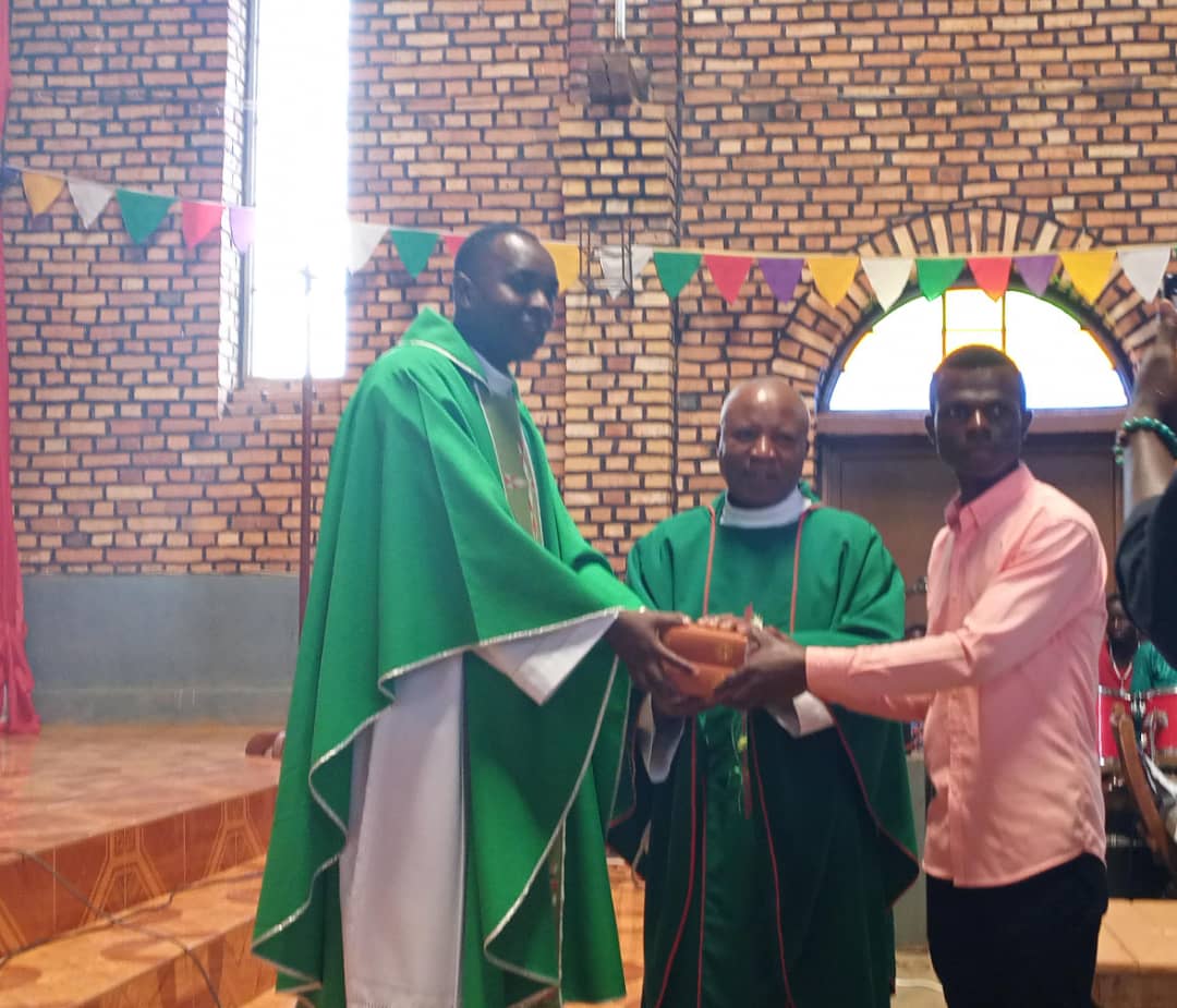 Padiri Alexis Ndagijimana, Umunyamabanga wa Komisiyo y'Abepiskopi ishinzwe ikenurabushyo ry'urubyiruko yashimiye urubyiruko