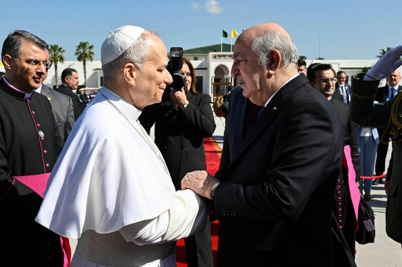 Papa Léon XIV yasezeye kuri Perezida wa Algeria yerekeza muri Cameroun