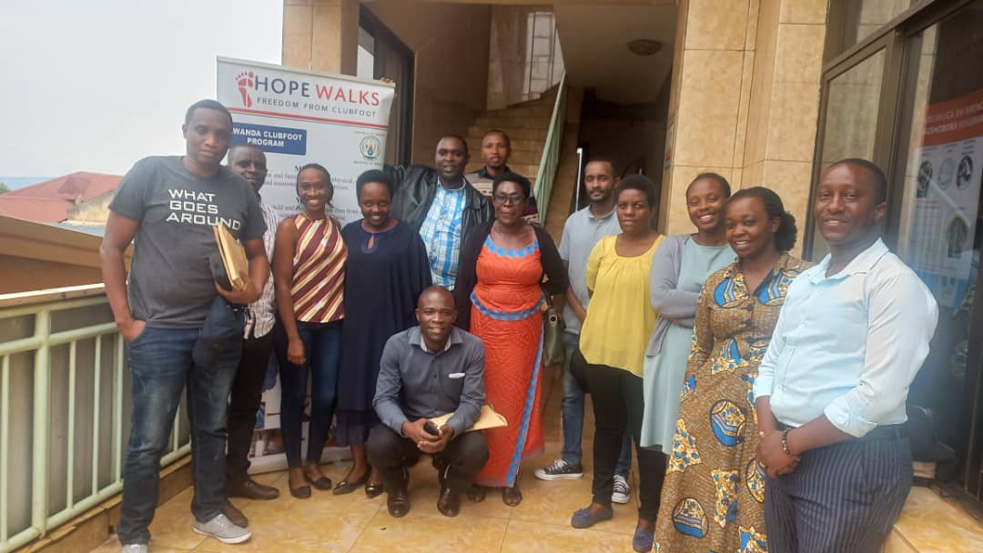 Hope Walks Rwanda yahuguye Abaganga bazafasha abandi gusobanukirwa n’indwara y’ubumuga bw’ibirenge(Clubfoot) n’uko ivurwa igakira