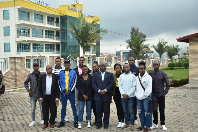 ICK yohereje abanyeshuri babiri muri Kaminuza ya "CHE" yo mu gihugu cy'u Buholandi