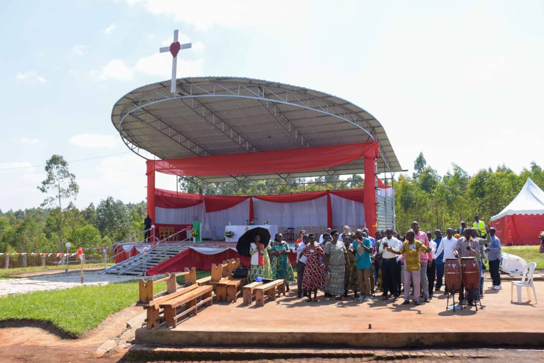 Ikibaya cy'amahoro cyatangiye kubakwa