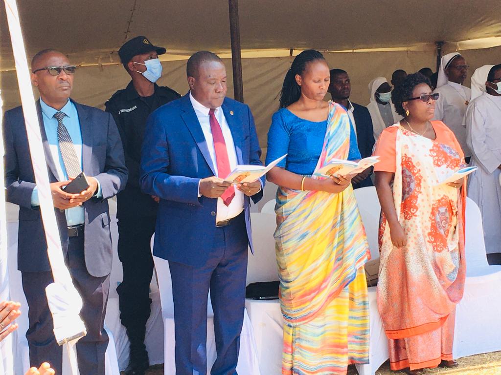 Minisitiri w'Ubutegetsi bw'igihugu, Gatabazi Jean Marie Vianney yitabiriye ibirori by'Itangwa ry'ubupadiri muri paruwasi ya Rutonde