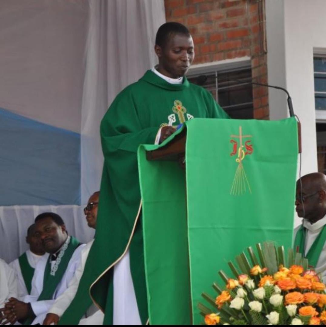 Padiri Emmanuel Sebahire w'Arikidiyosezi ya Kigali yitabye Imana