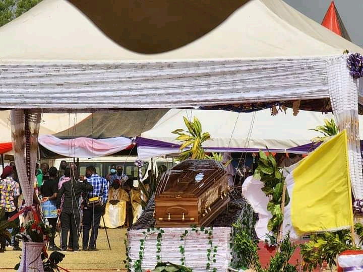 Karidinali Richard Kuuia wo muri Gana yashyinguwe
