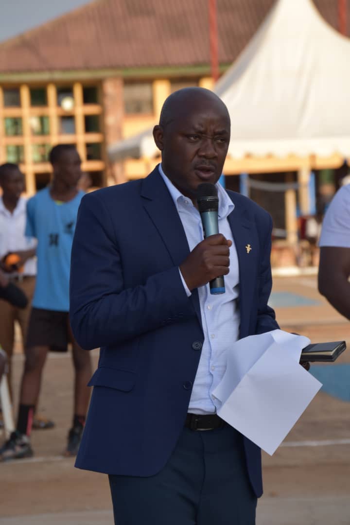 Padiri Charles Hakizimana, umuyobozi wa GSO Butare avuga ko iri rushanwa rifasha mu gusigasira umurage wa padiri Kayumba