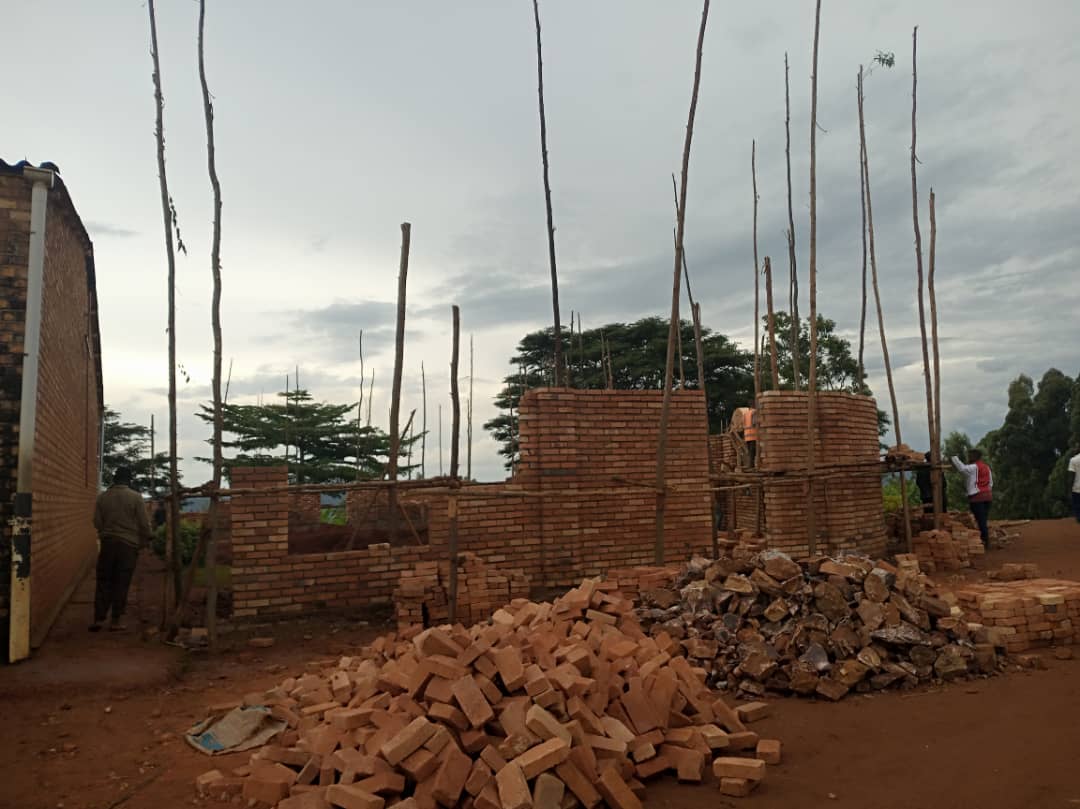 Kuvugurura kiliziya ya paruwasi ya higiro bizatwara miliyoni 95